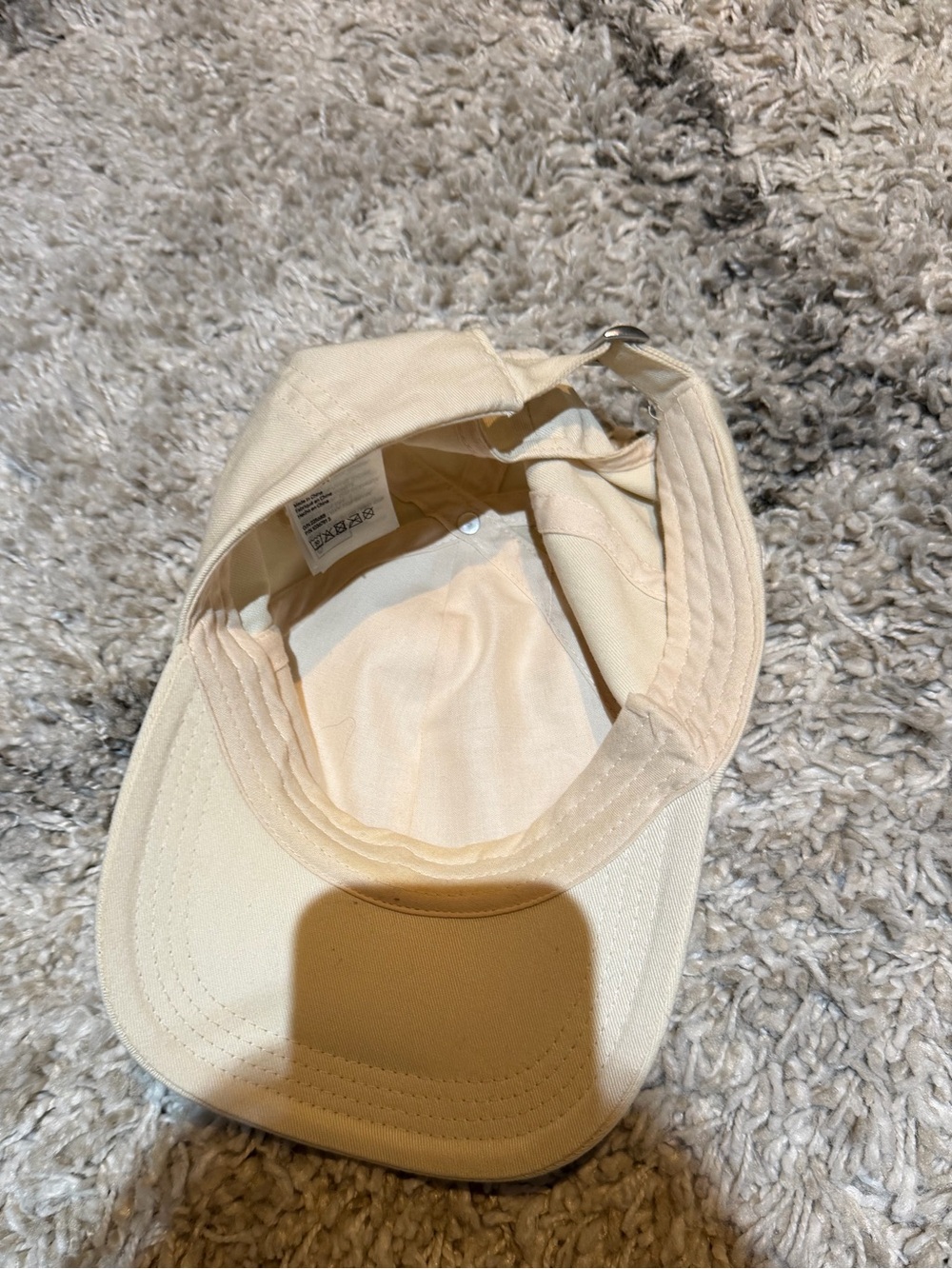H&M baseball hat - Picture 2 of 2